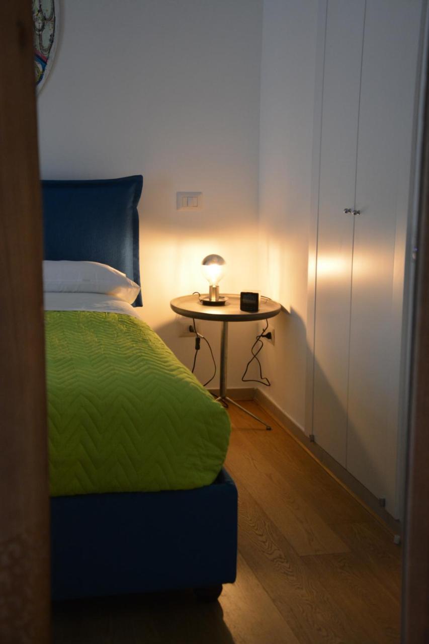 Bed and Breakfast Dimora Megaride à Naples Extérieur photo
